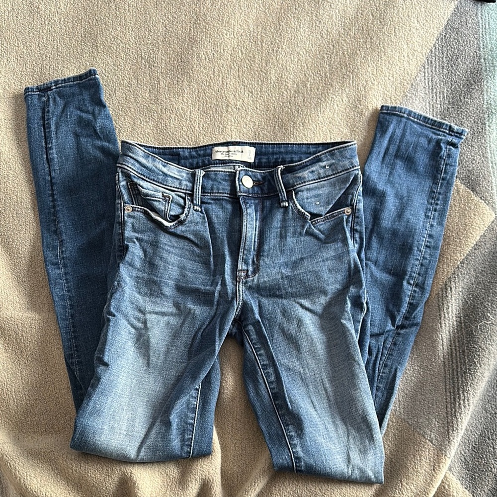 Abercrombie Mid Rise Skinny Jeans